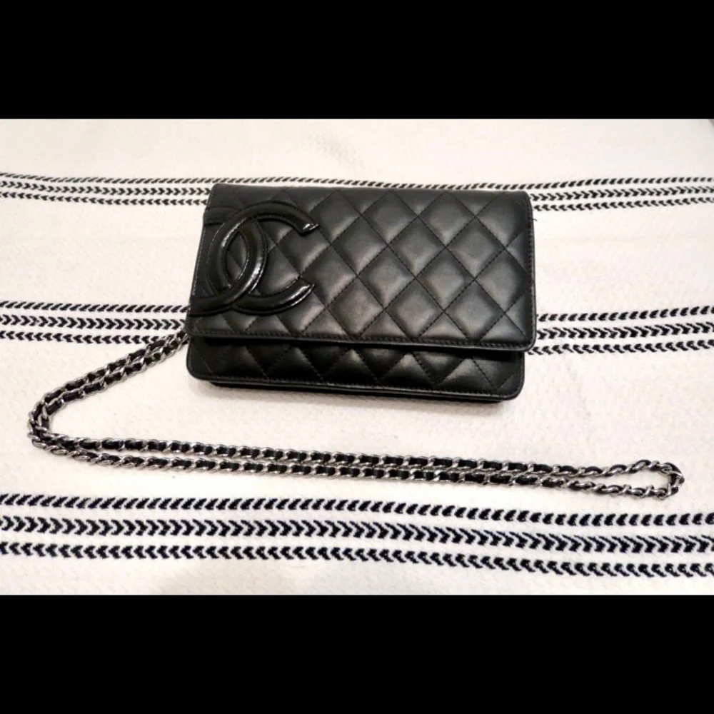 SOLD ‼️ Chanel black Cambon WOC - Picture 1 of 9